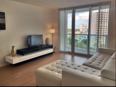 Amazing 2 Bedroom apt in Hollywood