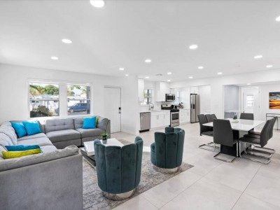 Renovated 5bedr 3bath -Heated POOL_ Sleep 12